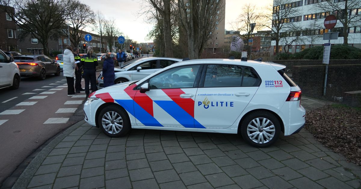 112-nieuws: Ongeluk op Petrus Campersingel in Stad • Brand in boom in Leek