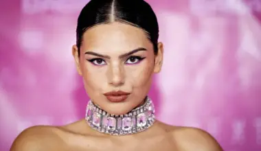 Famke Louise blikt terug op heftige periode na Jinek-optreden