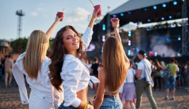 Driekwart van de jongeren heeft geldzorgen: “Ik moet soms kiezen tussen drinken of vapen”
