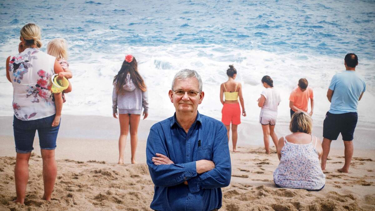 Martin Parr (1952-2025), le photographe qui aimait grossir le trait du réel - De Standaard