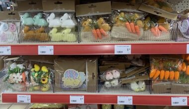 Het is kerst, maar bij Wibra liggen de schappen al vol met paasartikelen