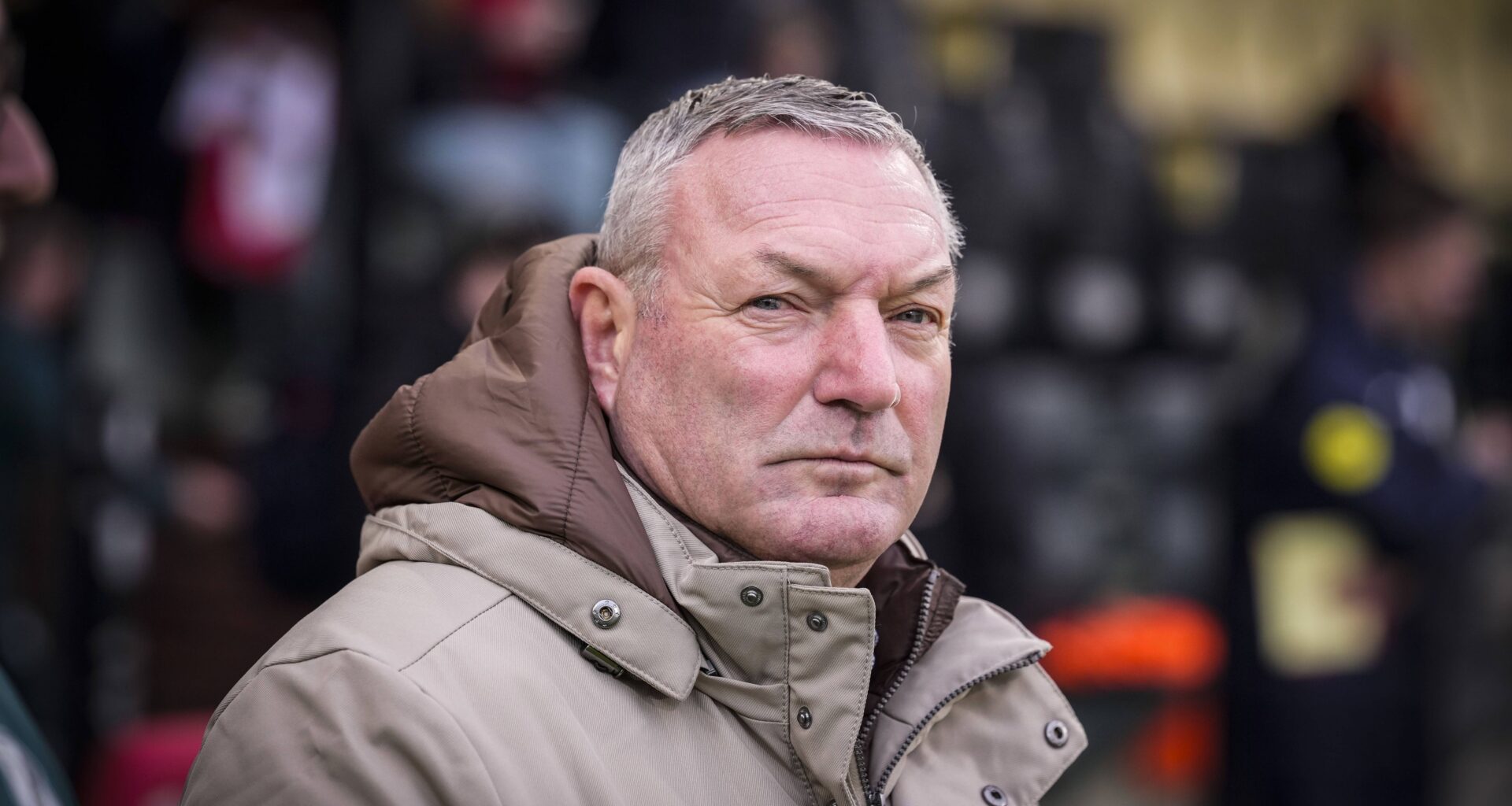 FC Utrecht-trainer Ron Jans deelt goed en slecht nieuws in aanloop naar slotfase kalenderjaar