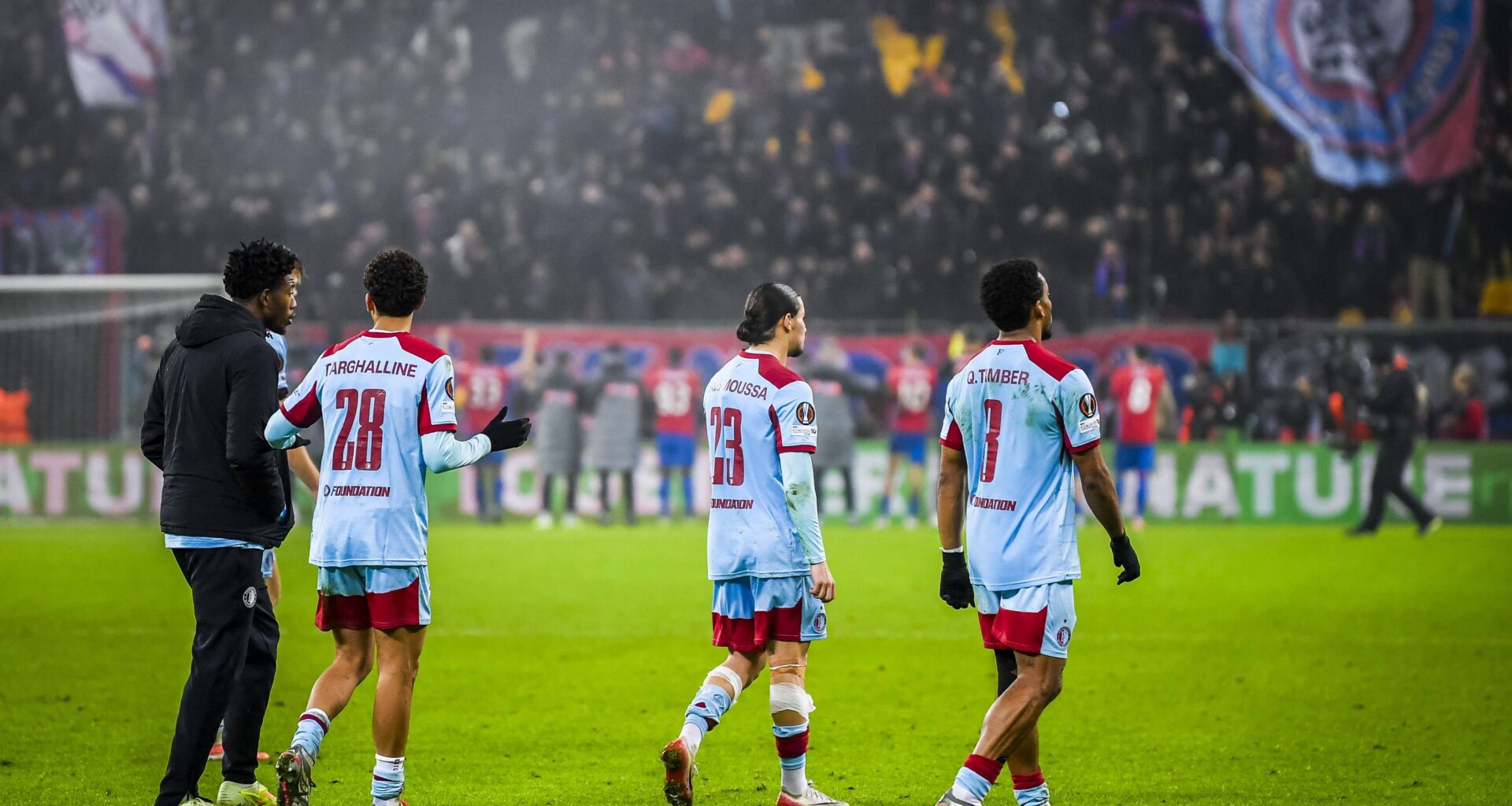 De Klassieker onder grote druk: 'Verlies je, dan is het crisis'