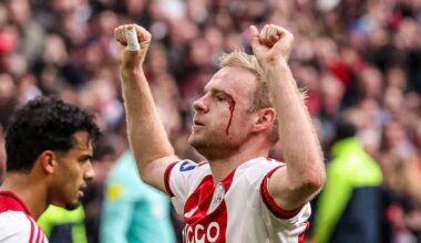 Ajax verslaat Feyenoord in de Klassieker door doelpunten Davy Klaassen en Jorthy Mokio