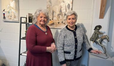 Kunstenaressen vinden elkaar in duo-expo nieuwe galerij: “Inspiratie voor uniek cadeau”