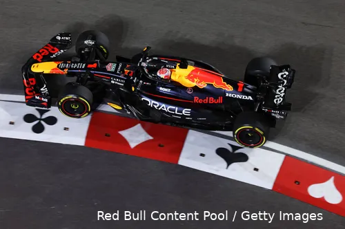 max-verstappen-red-bull-racing-rb21-las-vegas-13
