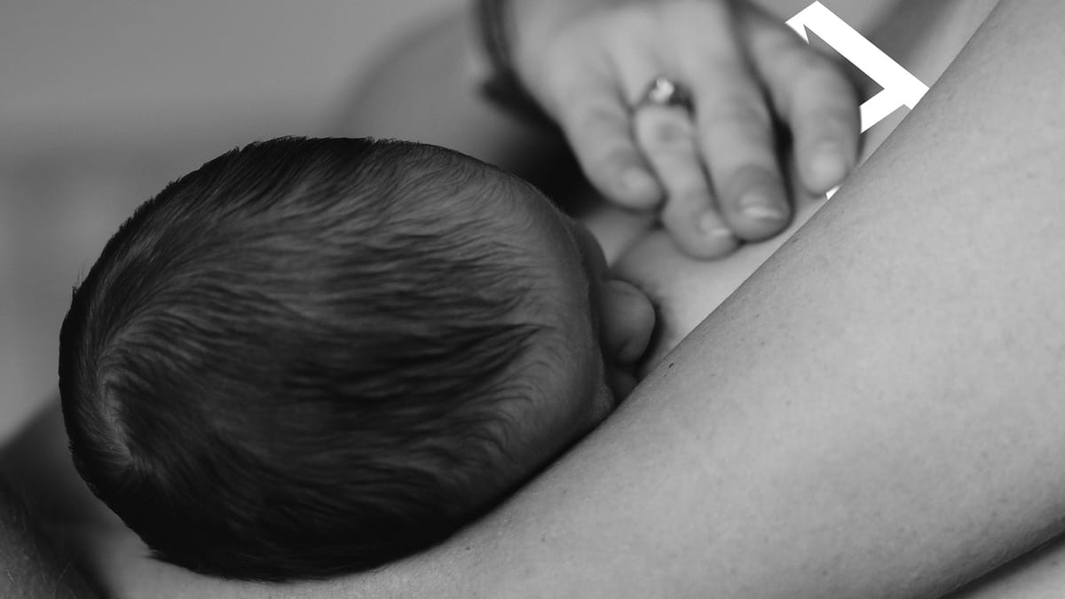 Zorgverzekeraars belonen kraamzorg als moeders borstvoeding geven | Argos - onderzoeksjournalistiek