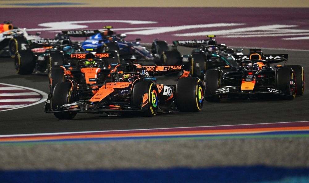 Lando Norris, Max Verstappen en Oscar Piastri strijden in Abu Dhabi om de F1-titel.