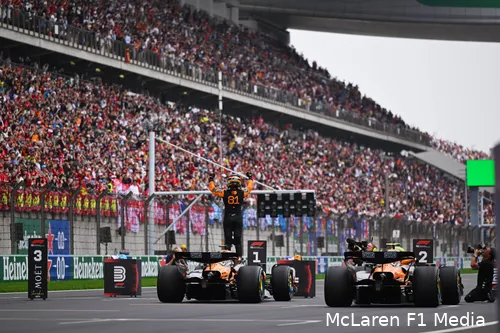 oscar piastri win china 2025 mclaren