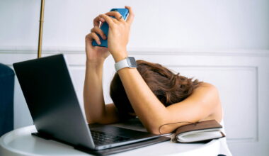 Recordniveaus van burn-out bij Gen Z: wat zit erachter?