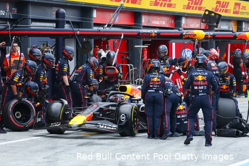 red-bull-racing-max-verstappen-gp-nederland-2025-zondag-pitstop-5