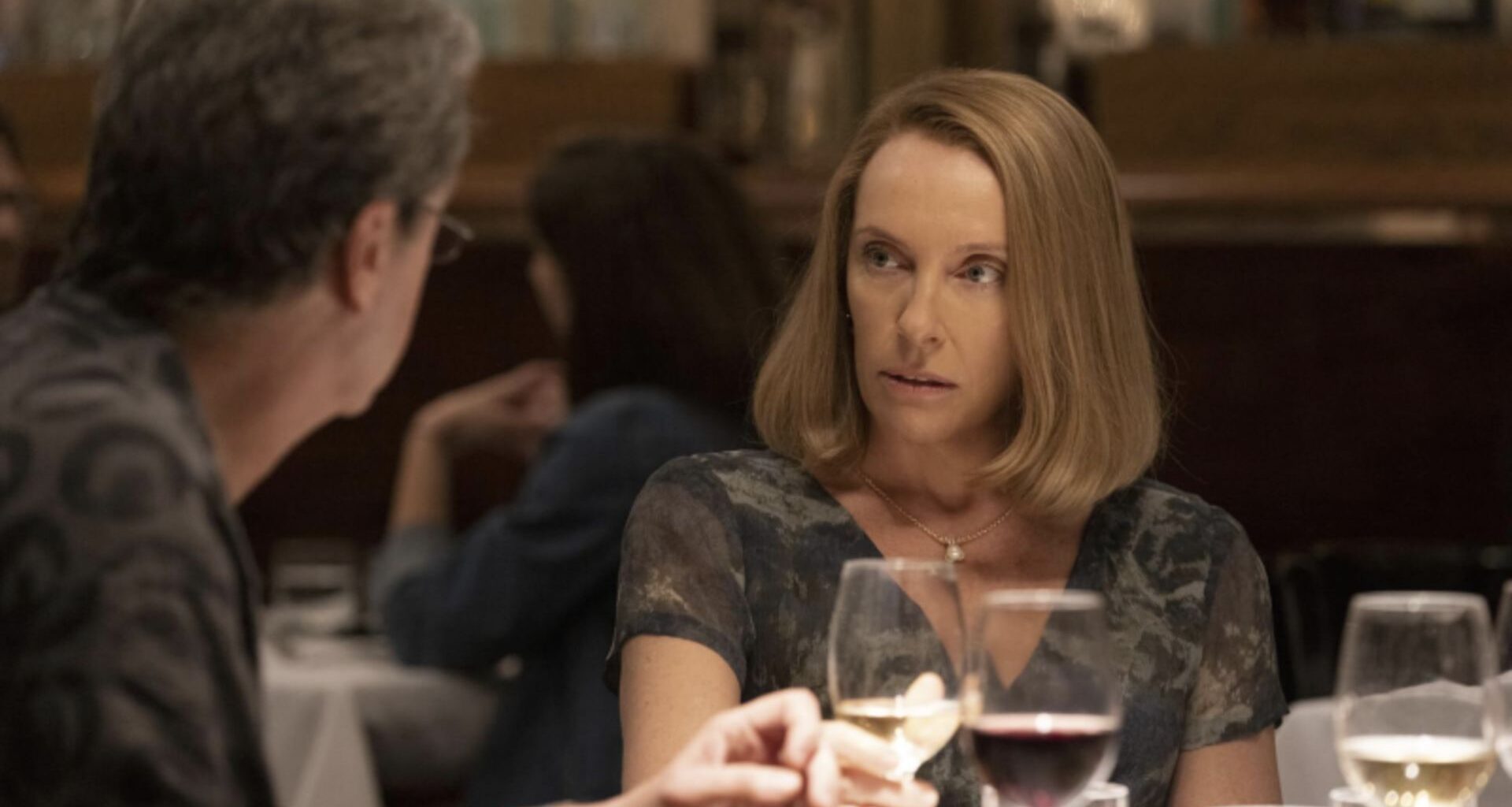 Wéér een ijzersterke HBO-titel naar Netflix? Grimmig familiedrama is snel te zien: 'Bizar' | Netflix Nieuws