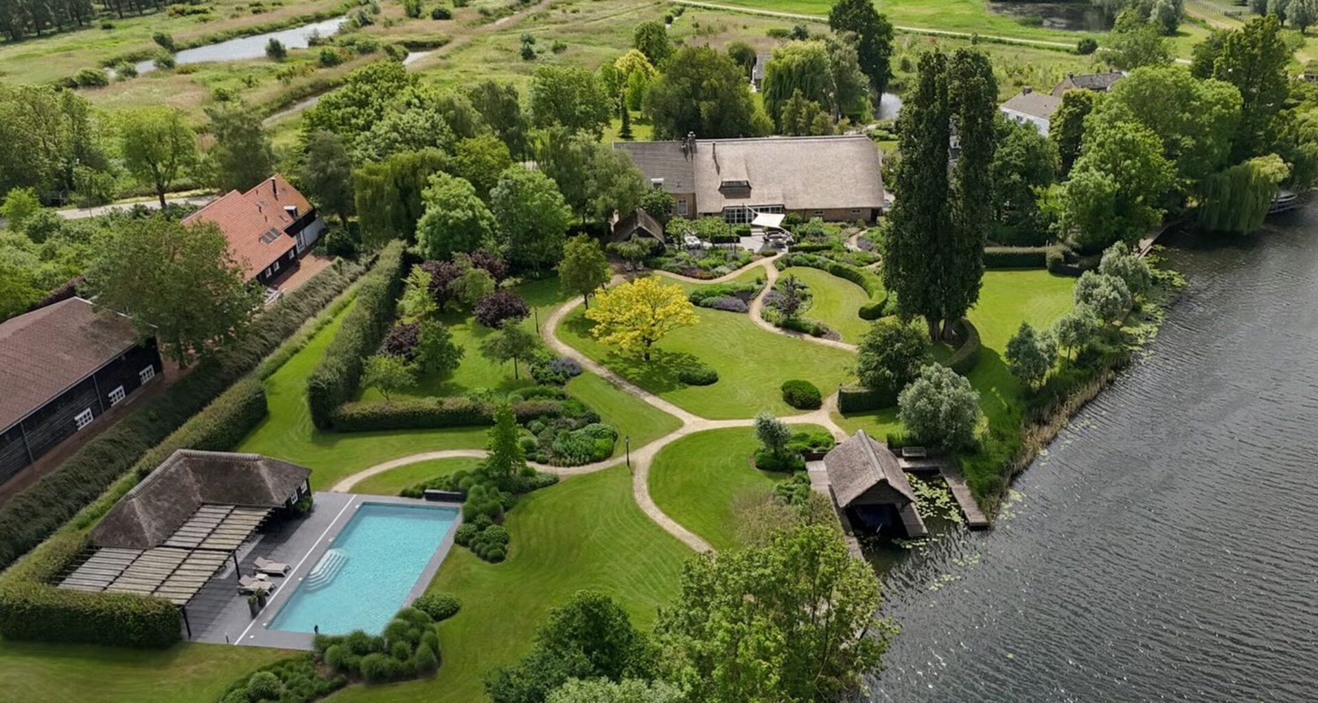 Miljonair Wim van Soest wil € 6,2 miljoen voor villa nabij Rotterdam