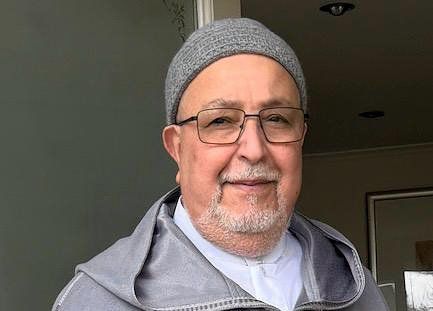 Bachir el Mouden ging trakteren toen hij collega’s dat zag doen.