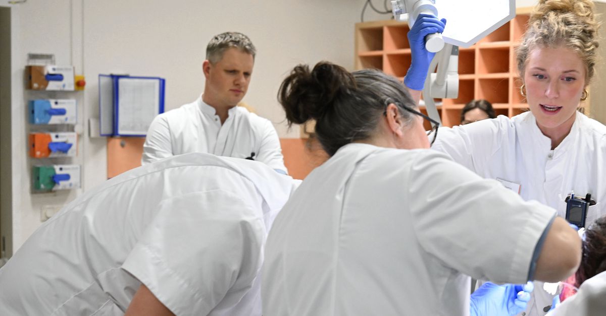 Drukte op de spoedeisende hulp in Apeldoorn, ondanks vuurwerkverbod: ‘Ik hoop dat het morgen regent’