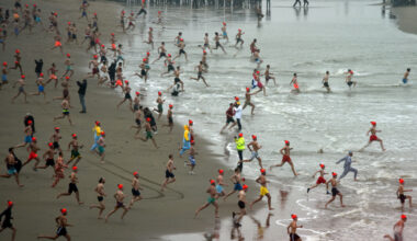 Puzzel: maak de nieuwjaarsduik bij Scheveningen compleet.