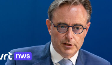 Jongerenafdeling van Nederlandse VVD roept Bart De Wever uit tot 'liberaal van het jaar' en hekelt eigen partij 