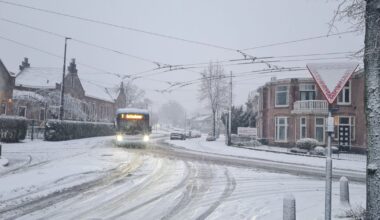 Geen bussen in groot deel Gelderland • wedstrijden afgelast