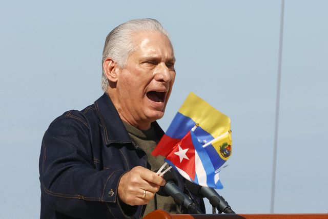 De Cubaanse president Miguel Diaz-Canel houdt zaterdag een toespraak in Havana om zijn steun te betuigen aan Venezuela.