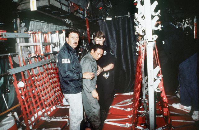 Manuel Noriega gevangen in 1989.