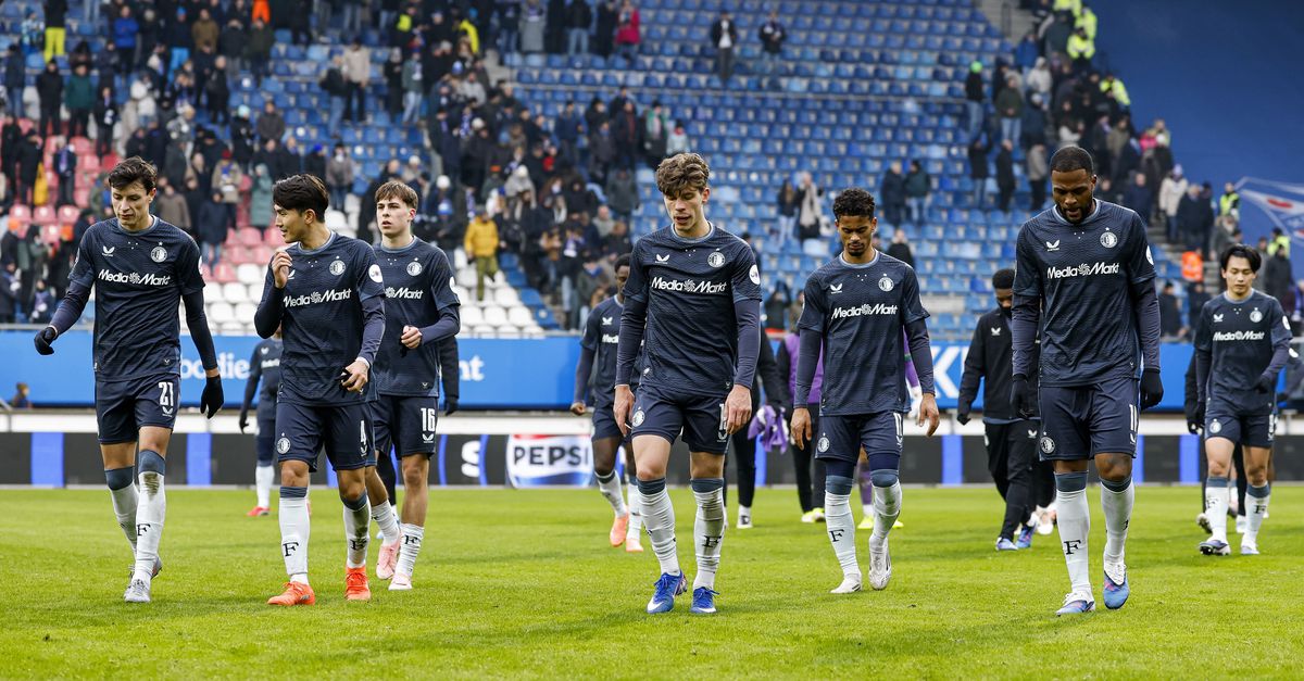 Voor Feyenoord-trainer Robin van Persie begint het nieuwe jaar zoals het vorige eindigde: met puntenverlies