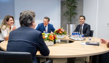 Een minderheidskabinet-Jetten, de oppositie twijfelt: meedoen of ‘een lijn trekken’?