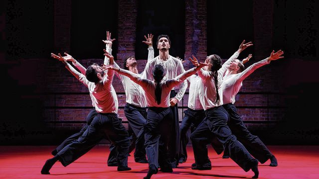 ‘FireWorks’ van Gauthier Dance. 