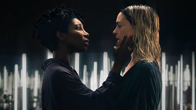‘Mother Mary’, met Michaela Coel (links) en Anne Hathaway.