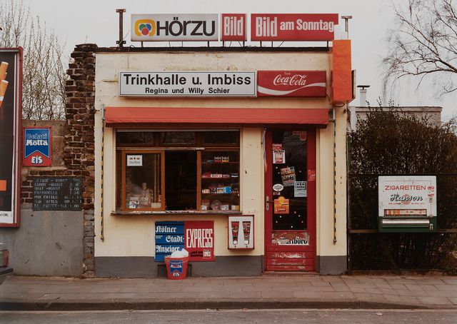 Tata Ronkholz,  ‘Trinkhalle / Kiosk, Köln-Nippes, Merheimer Straße 294, 1983’. 