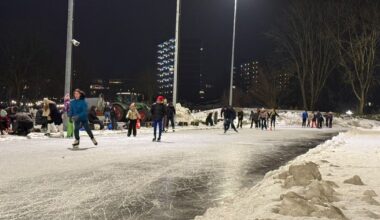 Ook vanavond werd nog geschaatst