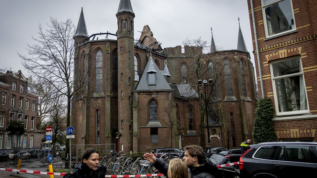 Eerste bewoners terug naar huis na brand Vondelkerk, goede hoop op herstel