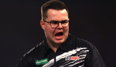 Van Veen overklast Humphries en staat in halve finales WK darts