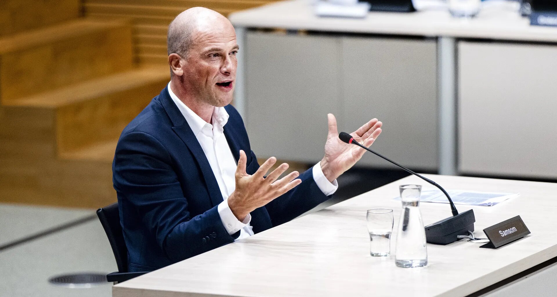 Waarom Diederik Samsom tien konijnen om zeep hielp - Joop