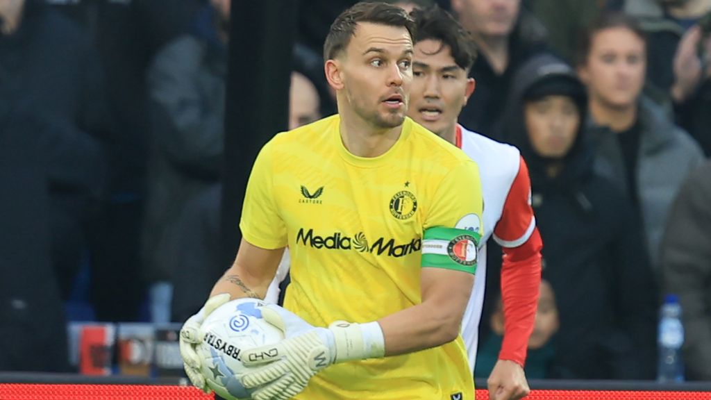 Feyenoord-trainer Van Persie kiest doelman Wellenreuther als nieuwe aanvoerder