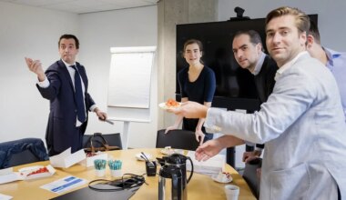 FvD melkt wachtgeldregeling Tweede Kamer uit - Joop