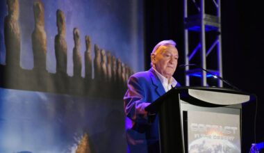 Erich von Däniken overleden, pseudowetenschapper die overal eeuwenoude aliens zag