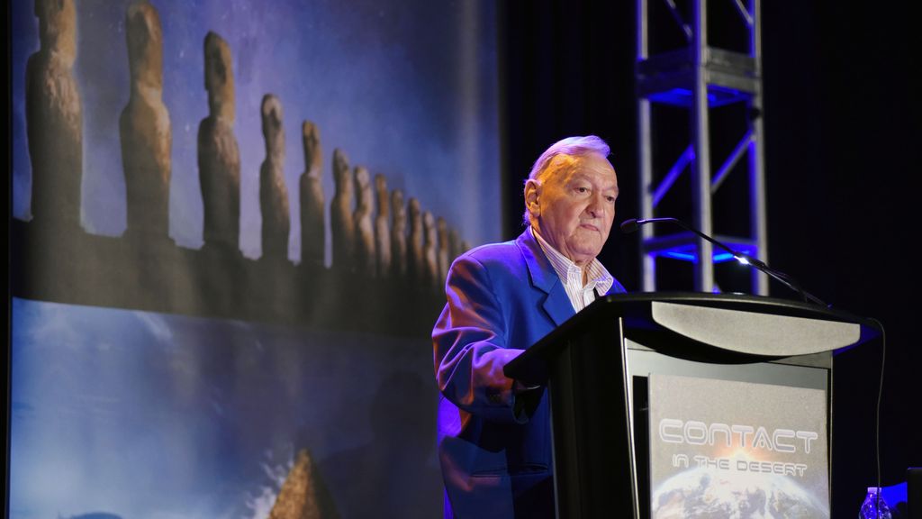 Erich von Däniken overleden, pseudowetenschapper die overal eeuwenoude aliens zag