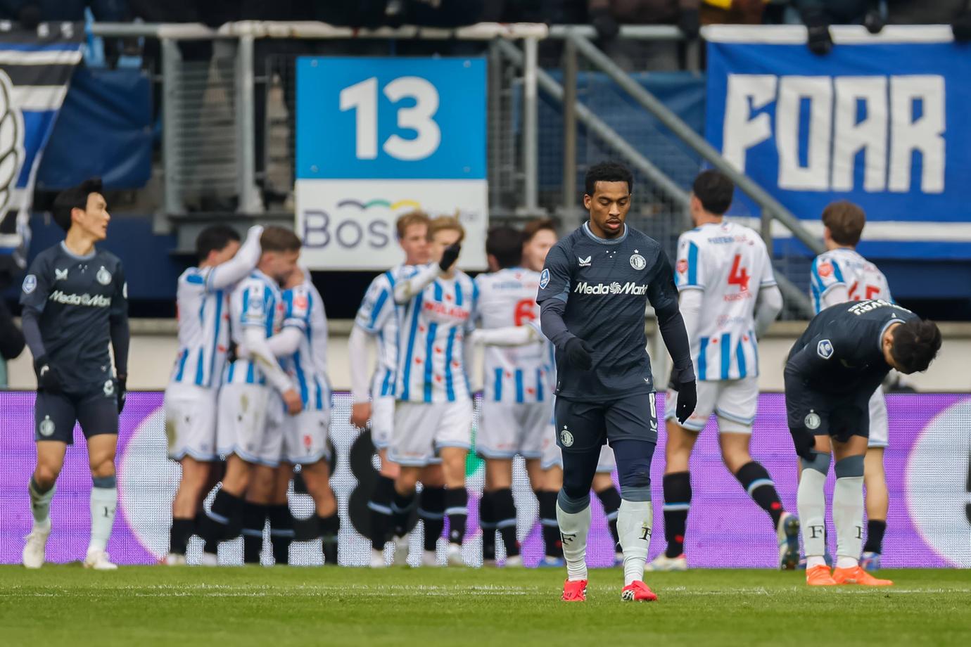 Feyenoord laat zich de kaas van het brood eten in Heerenveen en wint wéér niet