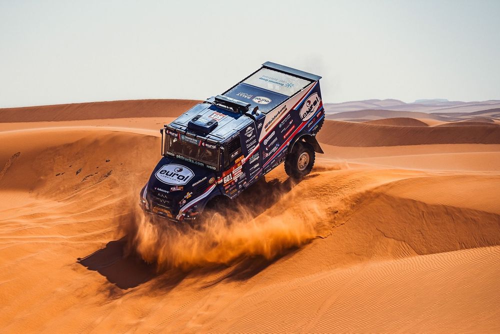 #601 Eurol Rallysport Iveco: Mitchel Van Den Brink, Bart Van Heun, Jarno Van De Pol 