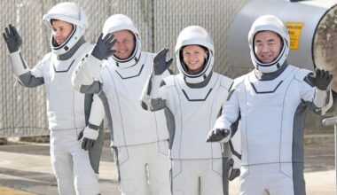 Bemanning van het ISS onderweg terug naar de aarde