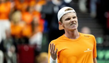 Tennisser De Jong loot met Medvedev het zwaarst van Nederlanders bij Australian Open