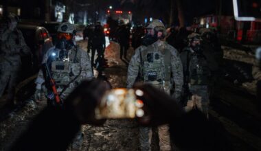 Federale agent schiet man in been in Minneapolis, onrust in stad houdt aan