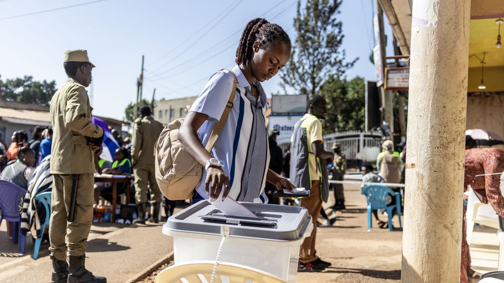 Ugandezen hebben al veertig jaar dezelfde president: 'Het is genoeg geweest'