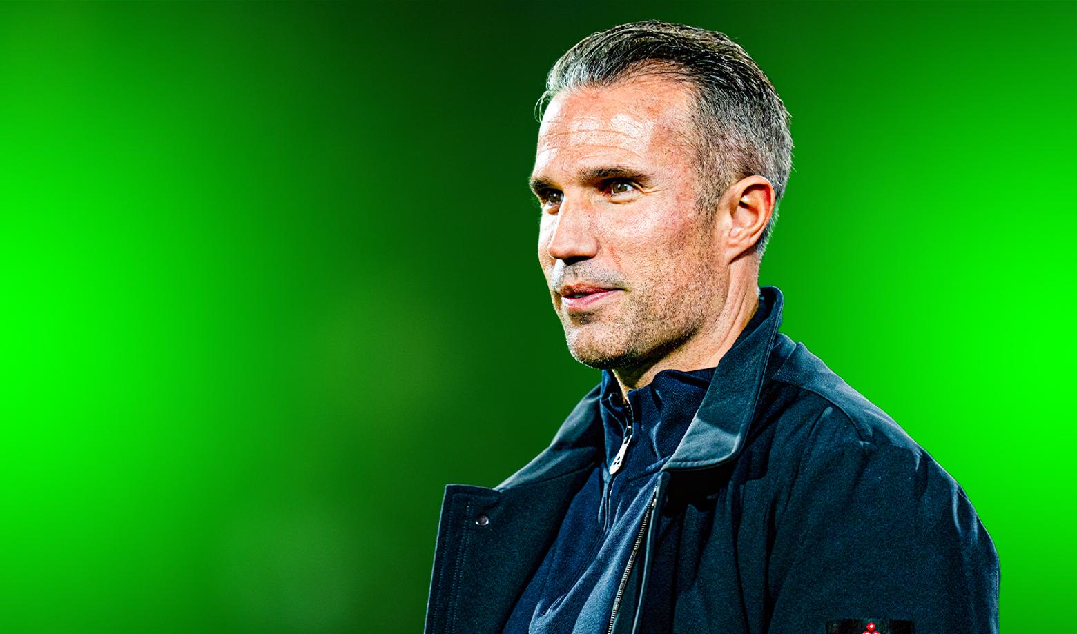 Robin van Persie vol lof over ‘linksback’ Sliti: ‘Hij was geweldig’