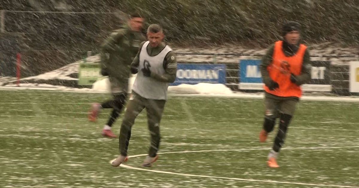 De Graafschap verwelkomt El Allachi • NEC traint in de sneeuw - Omroep Gelderland