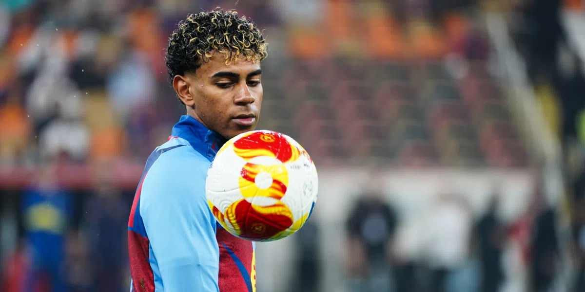 Yamal betrapt Szczęsny al rokend in kleedkamer FC Barcelona