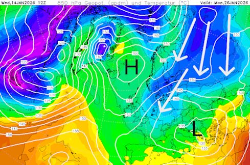 Foto gemaakt door Wetterzentrale.de - Ultieme winterse setting op de weerkaart eind januari met een dijk van een Hoog