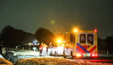 112-nieuws: Auto belandt in sloot bij Ter Apel - RTV Noord