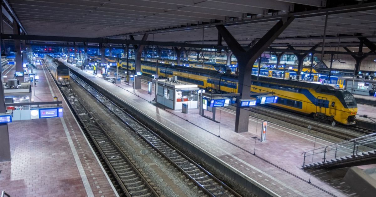Nóg minder treinen rond Rotterdam door meerdere storingen, 'problemen houden nog lang aan' - Rijnmond