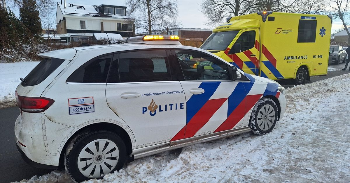 112-nieuws: Auto's botsen in Bedum • Brand in Meerstad is onder controle